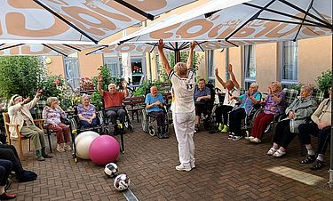Allen Grund zum Torjubel: Sportfest im Kursana Domizil Wittenberg. 