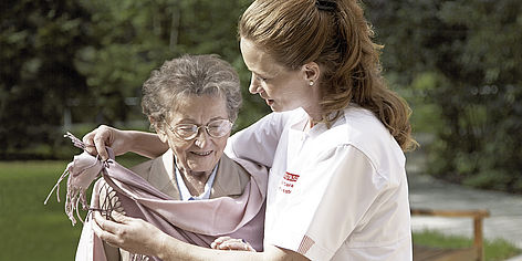 Genießen Sie unsere aufmerksame Betreuung während der Tagespflege im Pflegeheim Siegen