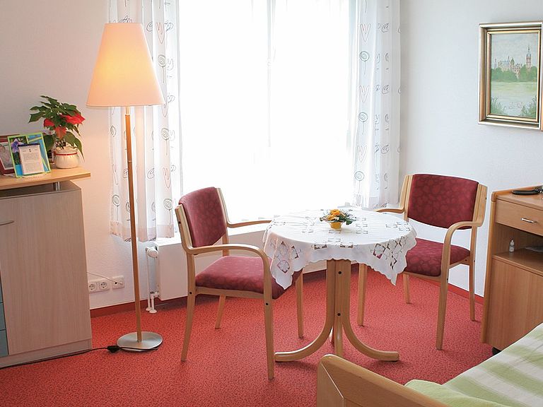 Pflegeheim Rastatt - Ihr schönes Zimmer im neuen Zuhause