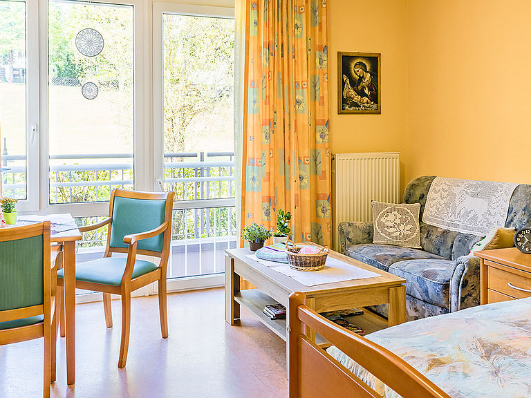 Pflegeheim Au in der Hallertau - Ihr schönes Zimmer im neuen Zuhause