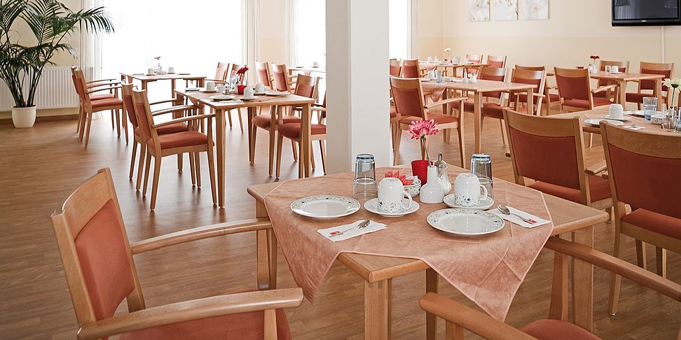 Das einladende und stilvolle Restaurant im Pflegeheim Leinfelden-Echterdingen