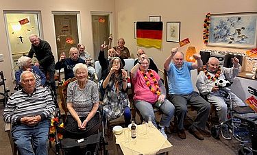 Gemeinsam wird bei der WM geschaut, gefeiert und gelitten.