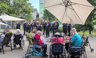 Beim Sommerfest herrschte gute Laune.