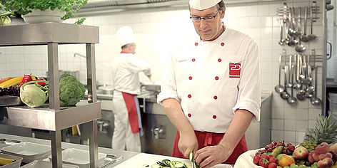 Die hauseigene Küche bietet gesunde Ernährung im Pflegeheim Oststeinbek