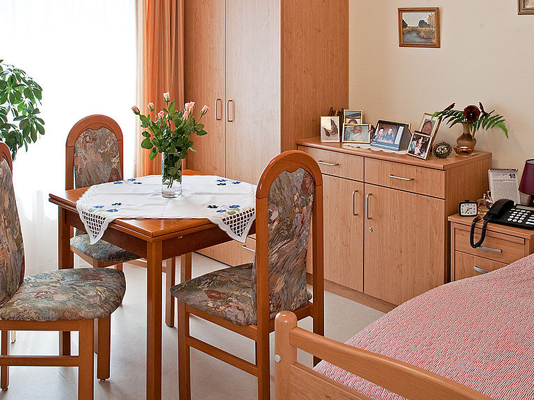 Pflegeheim Buchholz - Ihr schönes Zimmer im neuen Zuhause