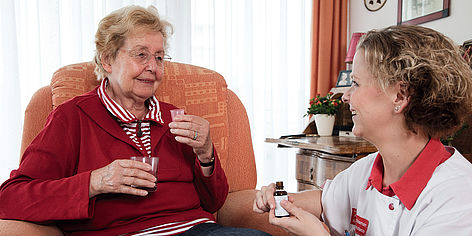 Im Pflegedienst Kursana Schluchtmann ist ein familiäres Arbeitsklima unter den ambulanten Altenpflegern und Pflegehelfern.