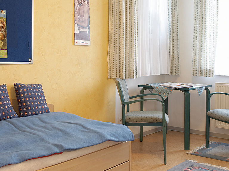 Pflegeheim Forst - Haus Muehlgraben - Ihr schönes Zimmer im neuen Zuhause