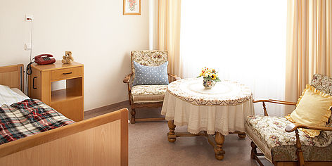 Pflegeheim Meerane - Ihr schönes Zimmer im neuen Zuhause