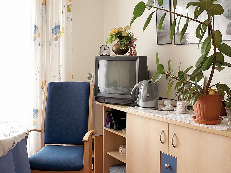 Pflegeheim Wolfen - Ihr schönes Zimmer im neuen Zuhause