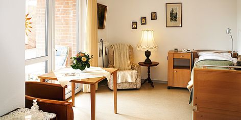 Pflegeheim Celle - Ihr schoenes Zimmer im neuen Zuhause